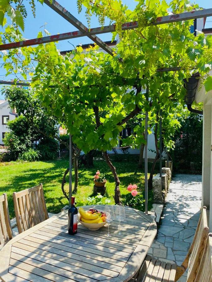 Apartmani Ana Borovac Фунтана Экстерьер фото