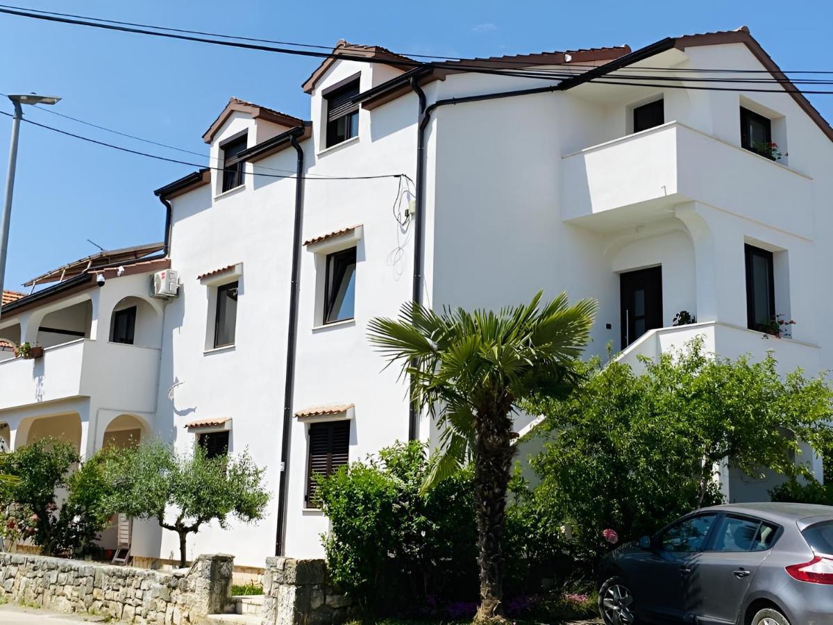 Apartmani Ana Borovac Фунтана Экстерьер фото
